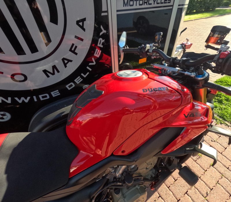 DUCATI STREETFIGHTER V4S