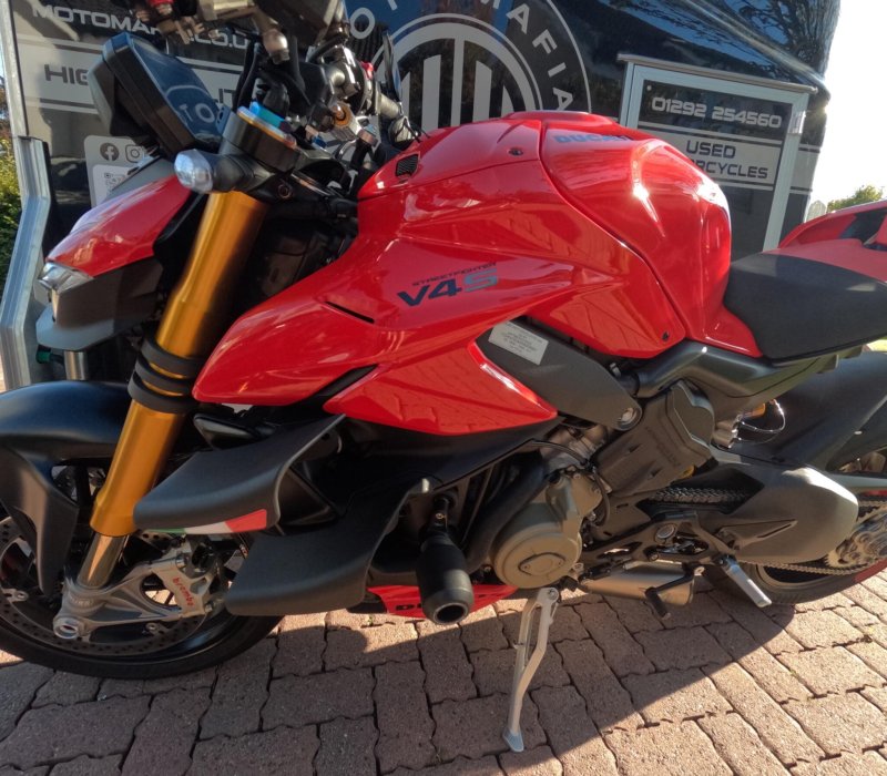 DUCATI STREETFIGHTER V4S