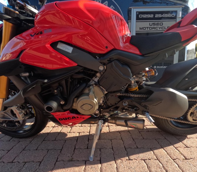 DUCATI STREETFIGHTER V4S