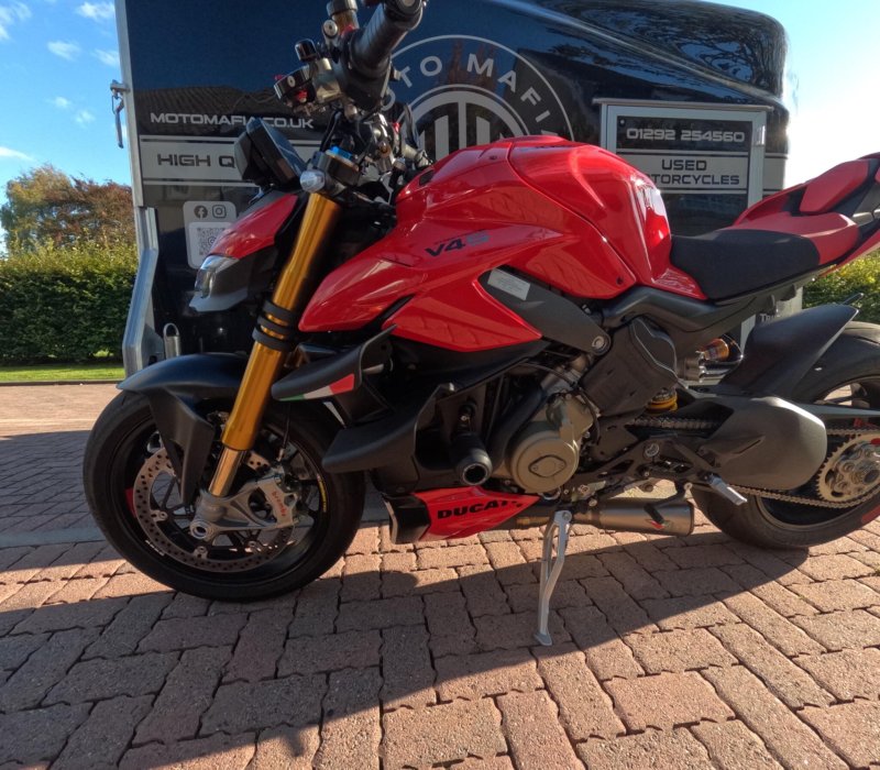 DUCATI STREETFIGHTER V4S