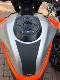KTM 1290 SUPER DUKE R