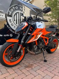 KTM 1290 SUPER DUKE R