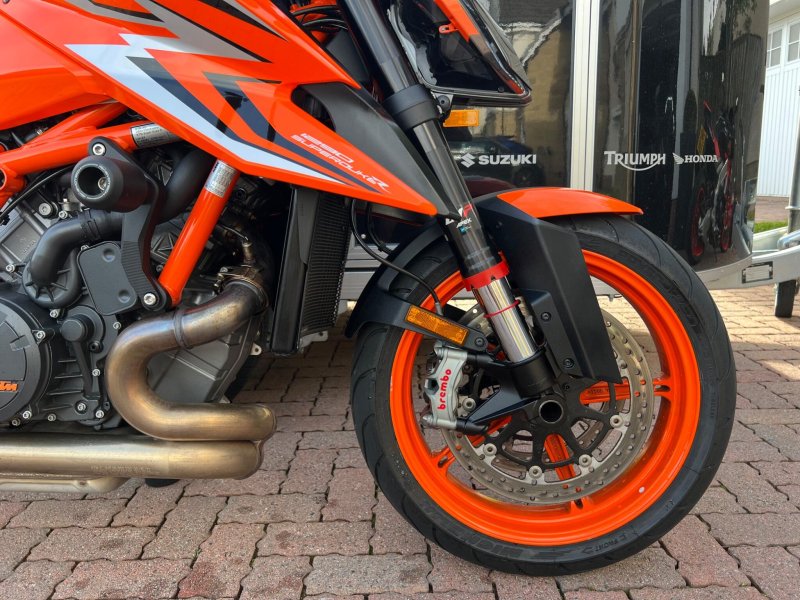 KTM 1290 SUPER DUKE R