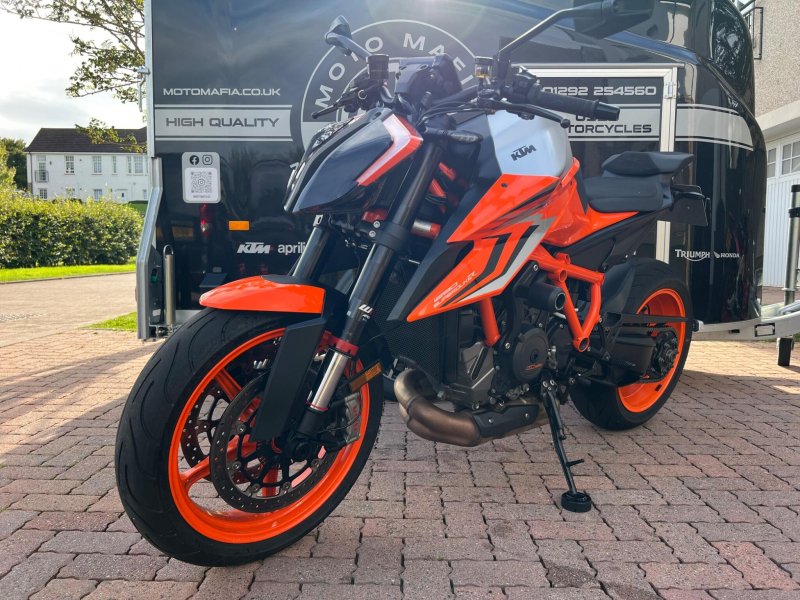 KTM 1290 SUPER DUKE R