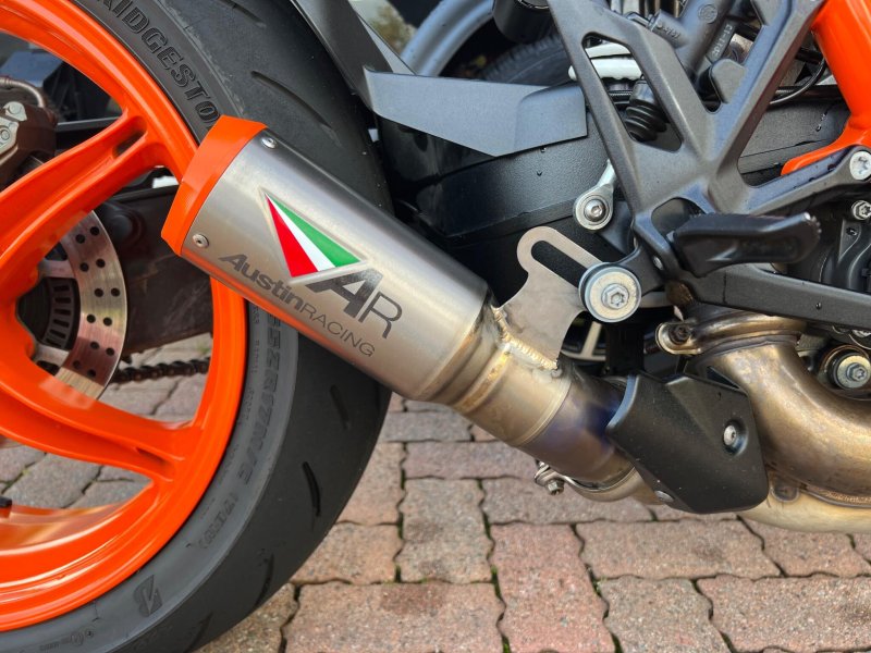 KTM 1290 SUPER DUKE R