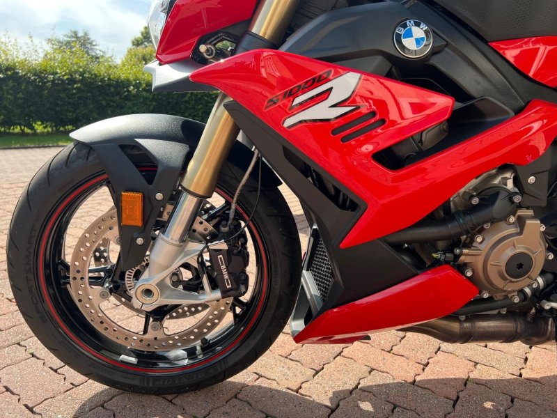 BMW S1000R