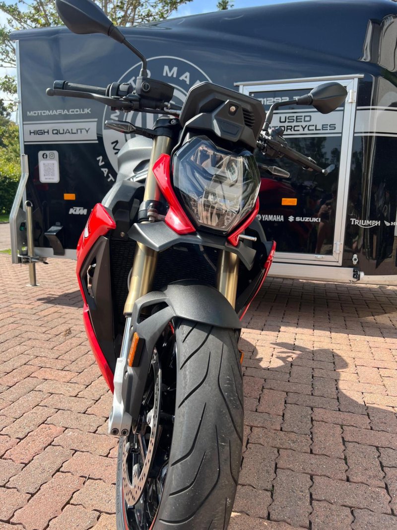 BMW S1000R