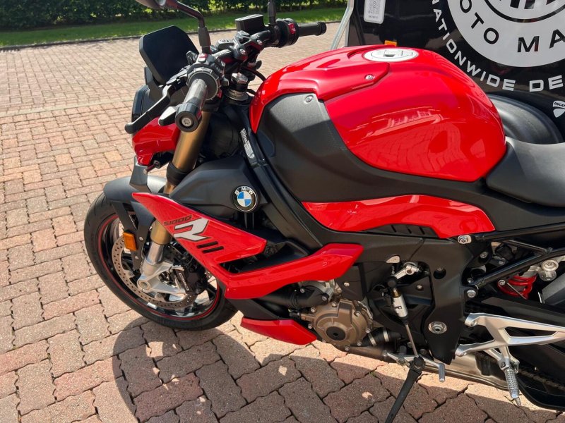 BMW S1000R