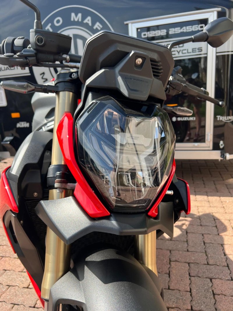 BMW S1000R