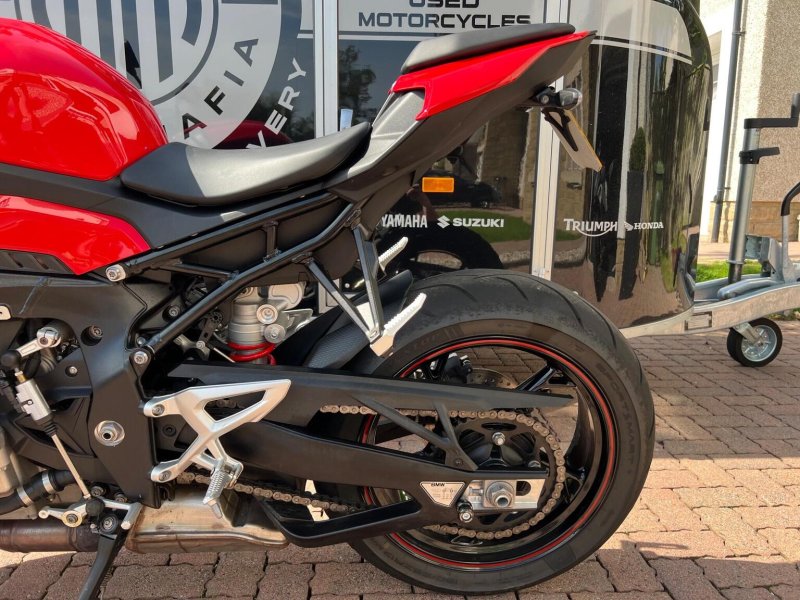 BMW S1000R