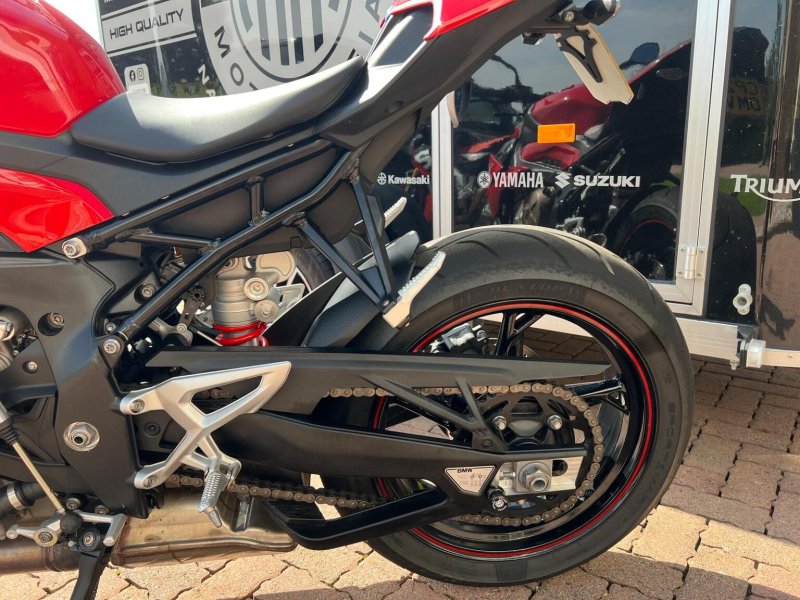 BMW S1000R