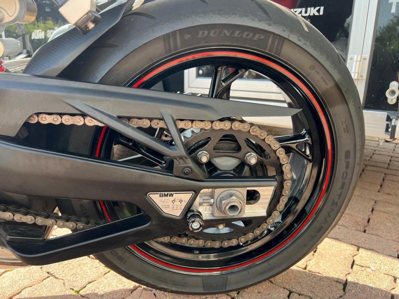BMW S1000R