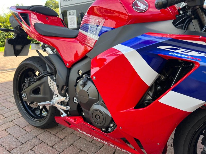 HONDA CBR600RR